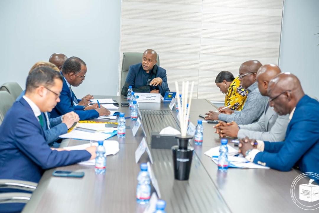 Le Président Denis KADIMA échange avec la délégation de l'Organisation Internationale de la Francophonie (OIF).