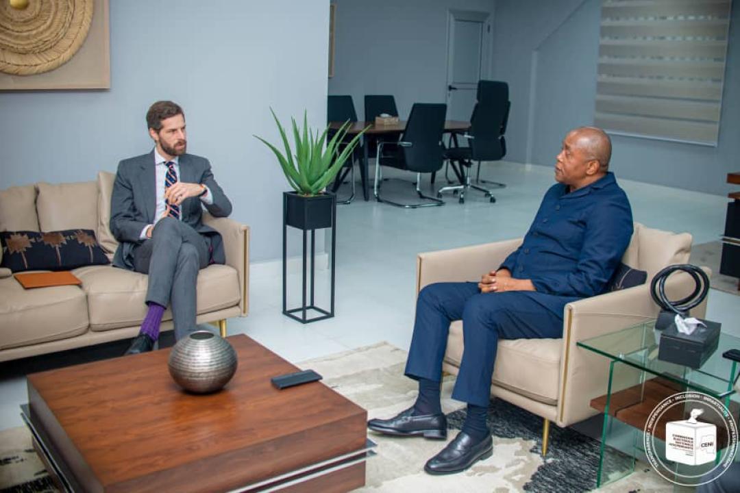 Échanges entre Denis KADIMA et Quentin TEISSEIRE, sous-directeur pour l'Afrique centrale au ministère de l'Europe et des Affaires étrangères français, sur le déroulement du processus électoral en cours.