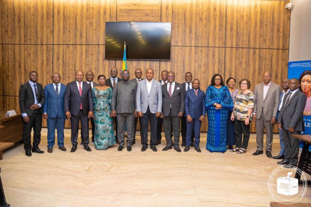 Les membres de la CENI et les experts de la mission d'audit externe du fichier électoral