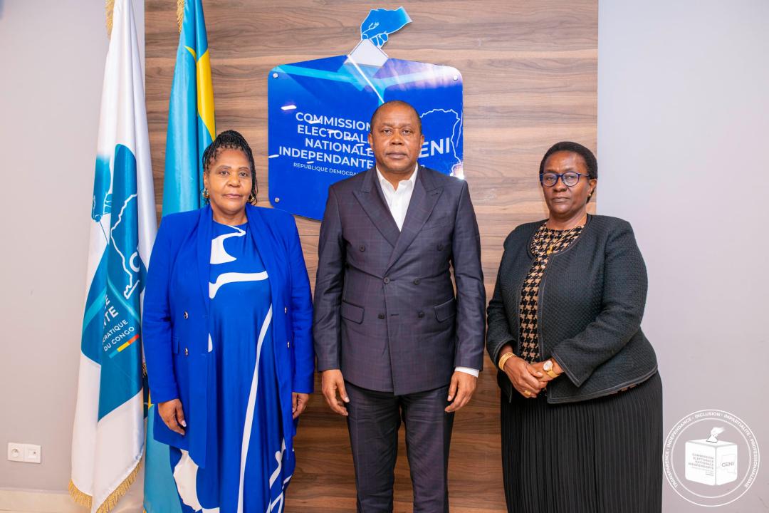 Le Président de la CENI, Denis Kadima et la délégation du Conseil consultatif électoral de la SADC