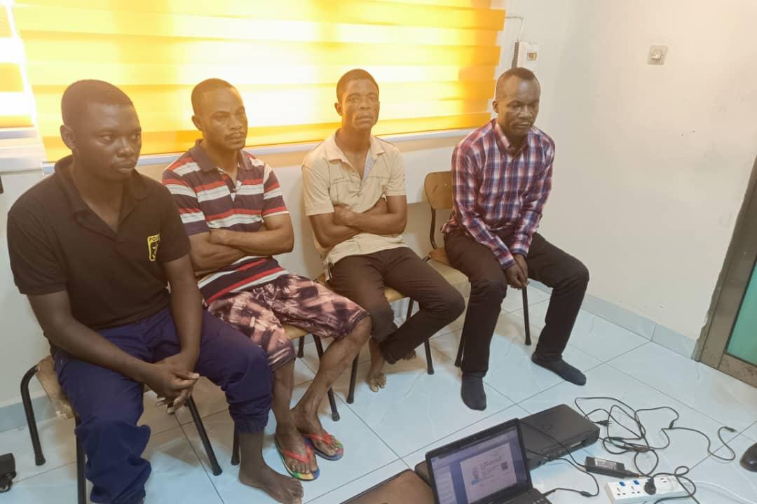 Les fabricants de fausses cartes d’électeur arrêtés à Kinshasa
