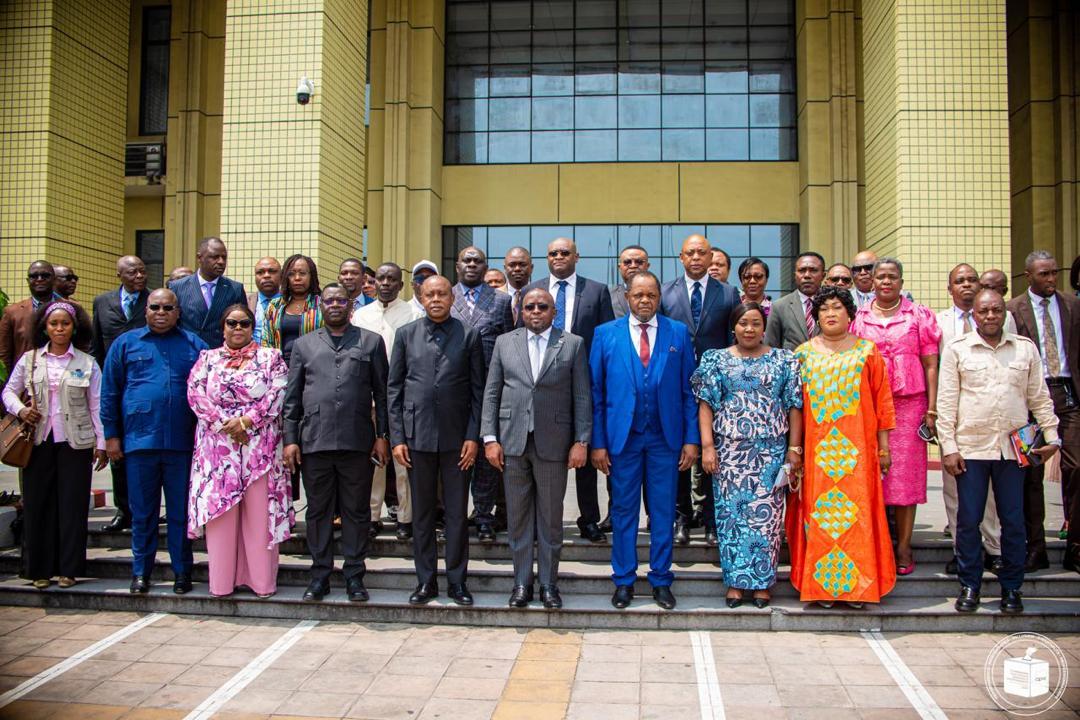 La CENI remet à l’ONIP le Fichier Electoral 
